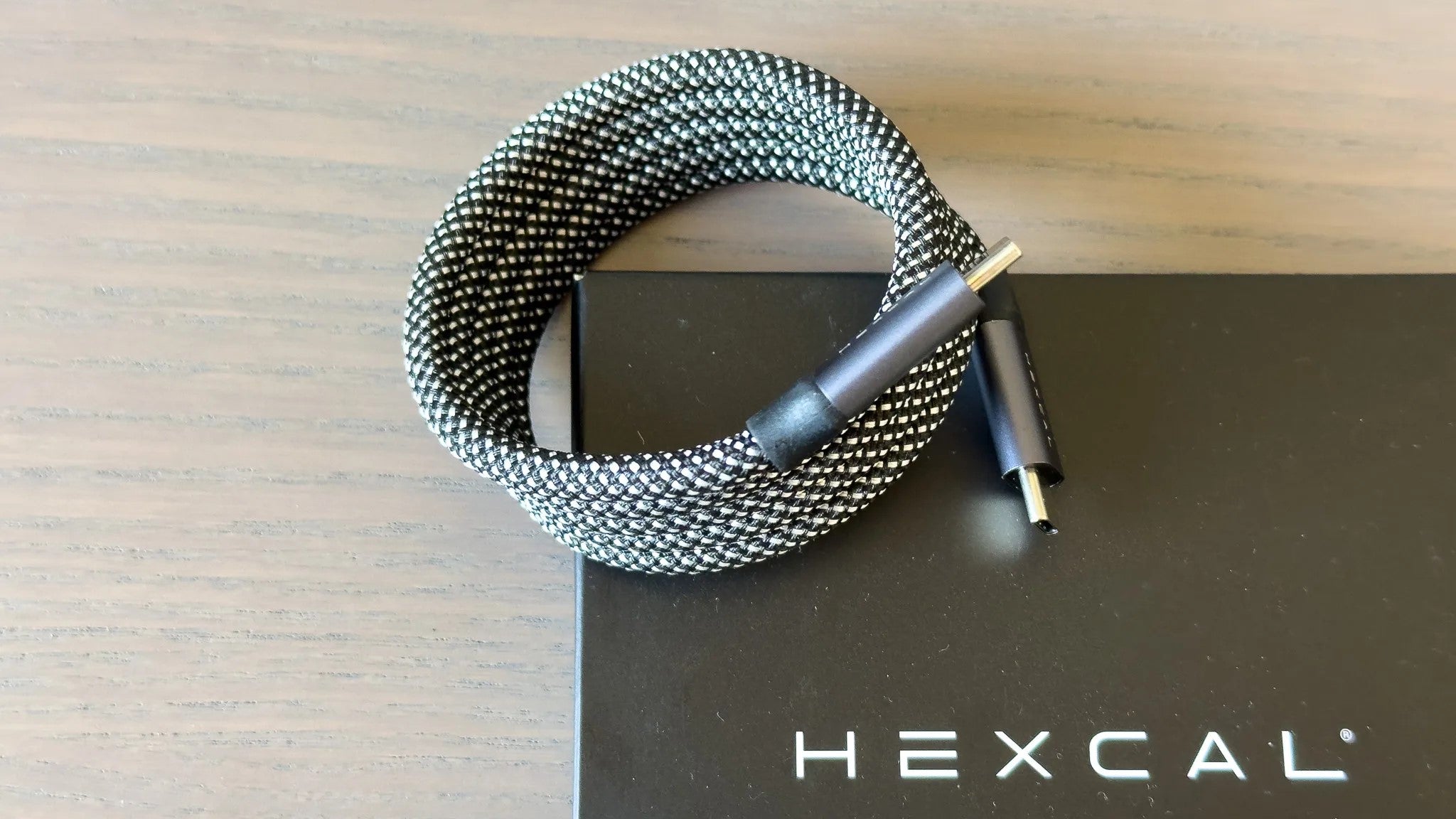 CooleSuggesties Review: Hexcal magnetic cable